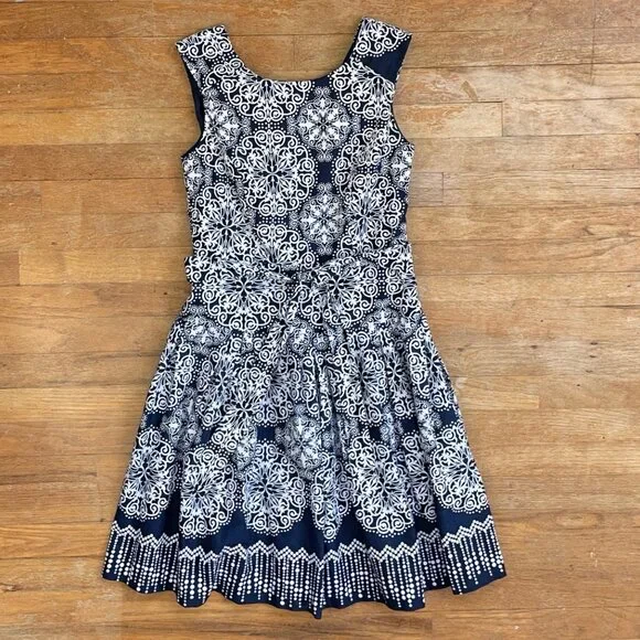 Robbie Bee Dresses | Vintage Medallion Print Cotton Dress Size Small 1990s Sleeveless Belted A-Line | Color: Blue/White | Size: S | Elementsales's Robbie Bee Dresses | Vintage Medallion Print Cotton Dress Size Small 1990s Sleeveless Belted A-Line | Color: Blue/White | Size: S | Elementsales's
